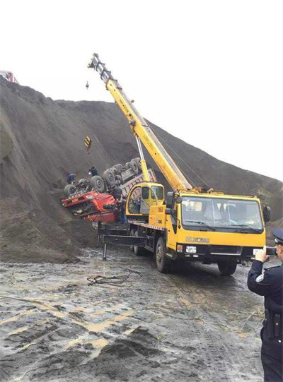 浚县上犹道路救援